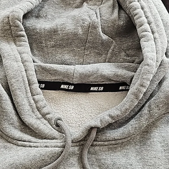 Nike SB Hoodie - Picture 3 of 9